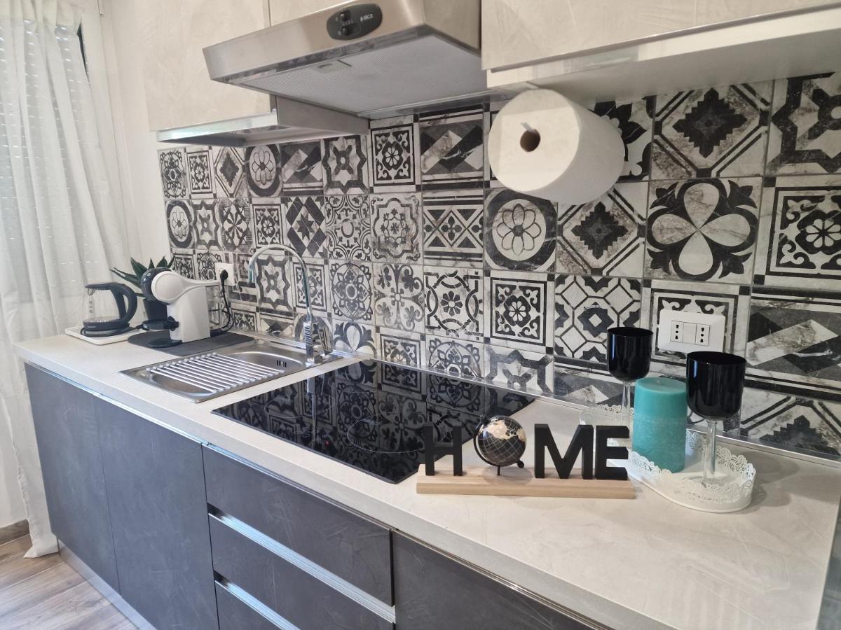 Home K&Y Elite Pineta روما المظهر الخارجي الصورة
